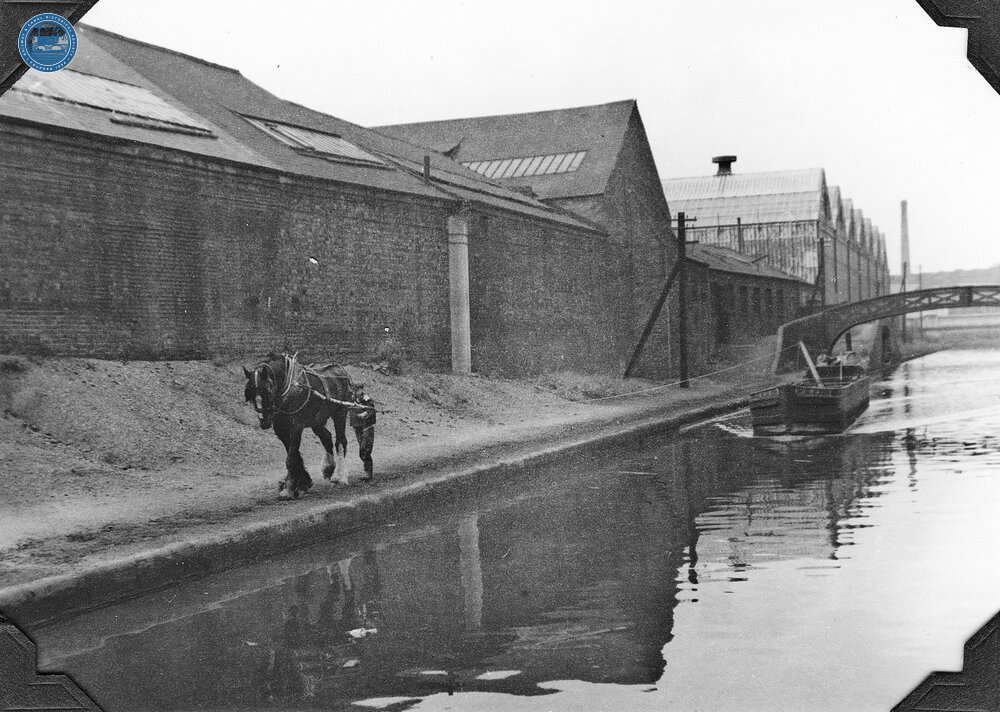 Horse drawn day boat at Smethwick. 1958. Photographer: C Faulkener.