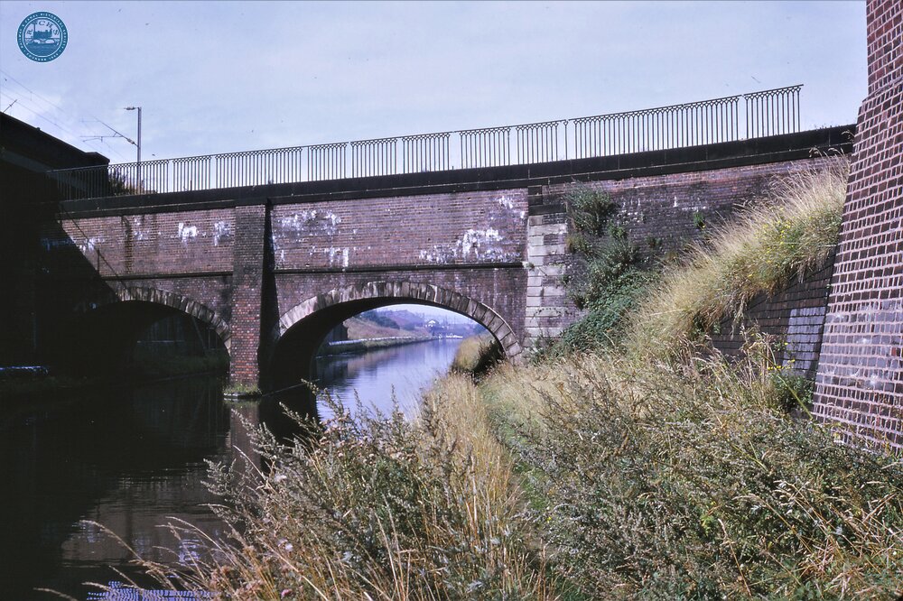 BCN Main Line. Spon Lane Aqueduct Stewards. 09/09/1966