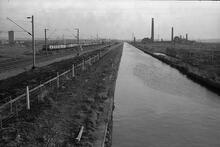 Birckworks S of Dudley Port looking E, New Main Line, 18/12/66
