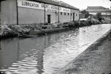 BCN Old Main Line. Wolverhampton. Gaunt & Hickman Oil works, south of Bilston Street