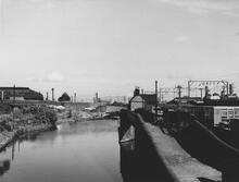 West from Broad Street Bridge, Wolverhampton towards Top Lock, Entrance to former Hay Basin, 14 September 1970