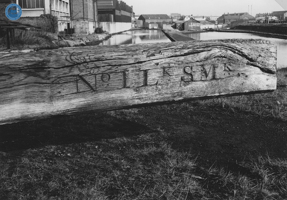 Smethwick  locks and balance beam on old locks 9/1958