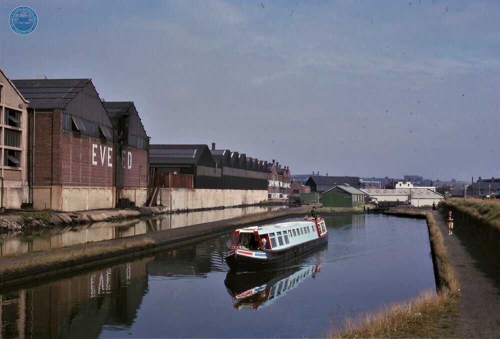 BCN Old Main Line: Top Lock Smethwick and bridge. 09/09/1966 {JUPITER (of Preston Brook)}