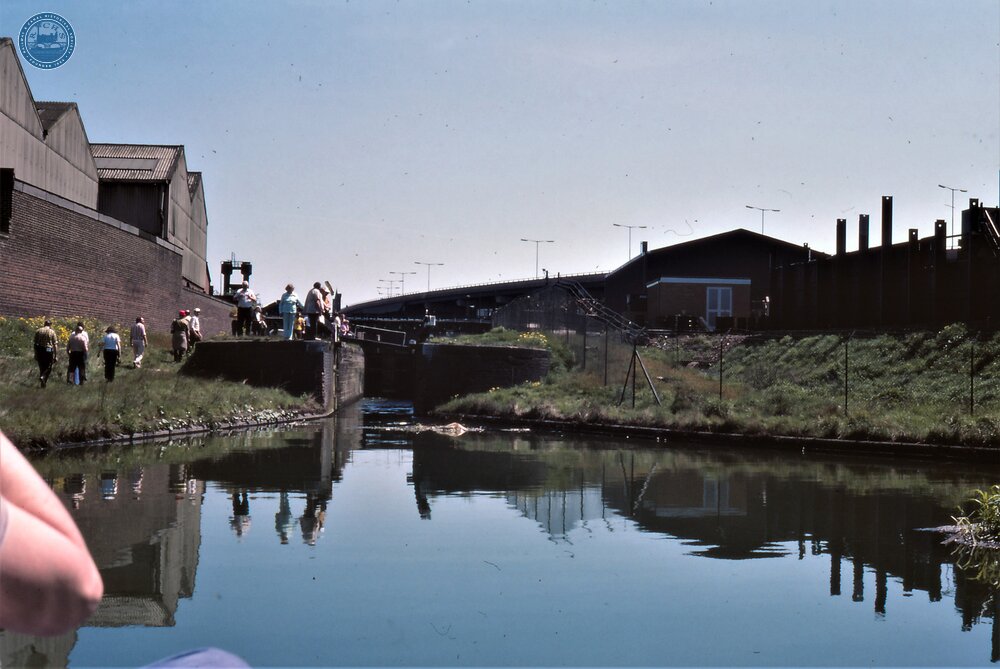 BCN Old Main Line. Spon Lane Middle Lock. Narrow boat CACTUS. 28/05/1978
