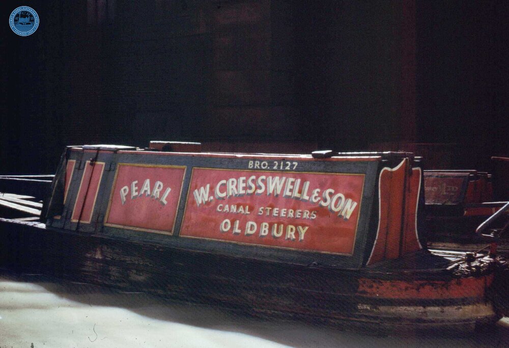 Cresswell's PEARL at Oldbury, Birmingham Canal Navigations Old Main Line, 17th April 1964