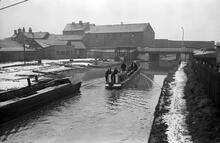 Stone Street Bridge and site of Claytons boat yard, Oldbury, Old Main Line, 04/12/66