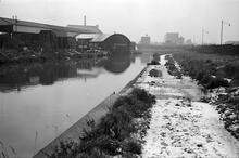 Looking towards Tipton, Anchor Bridge in the distance, Oldbury, Old Main Line, 04/12/66