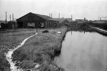 Transhipment Shed at Spon Lane railway interchange basin, S of Stewart Aqueduct, Spon Lane, Old Main Line, 04/12/66