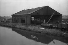 Transhipment Shed at Spon Lane railway interchange basin, S of Stewart Aqueduct, Spon Lane, Old Main Line, 04/12/66