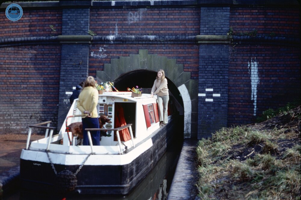 Dudley Tunnel South Portal, Dudley No 1 Canal