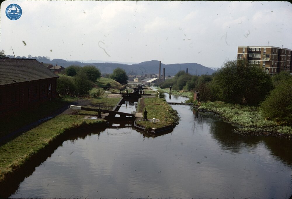Delph Locks, Dudley No 1 Canal