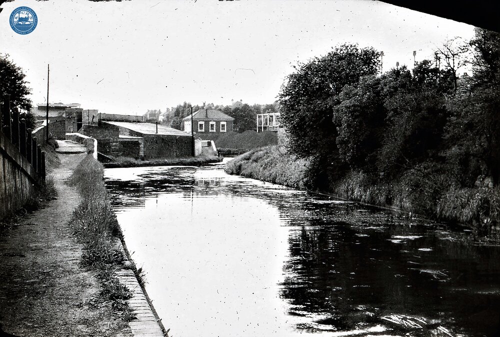 BCN Dudley No 1 Canal: Bottom of the Delph Locks