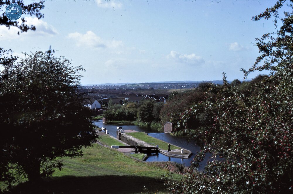 BCN Dudley No 1 Canal. Parkhead- Delph. View of Locks with 6 in foreground. 18/09/1983
