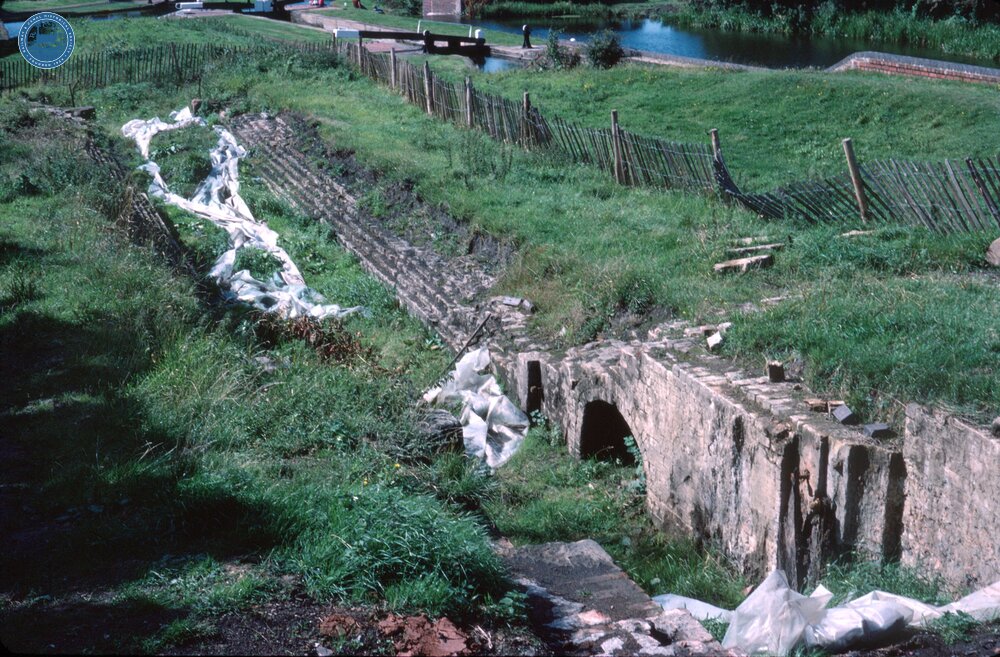 BCN, Delph, old  locks excavated. September 1983