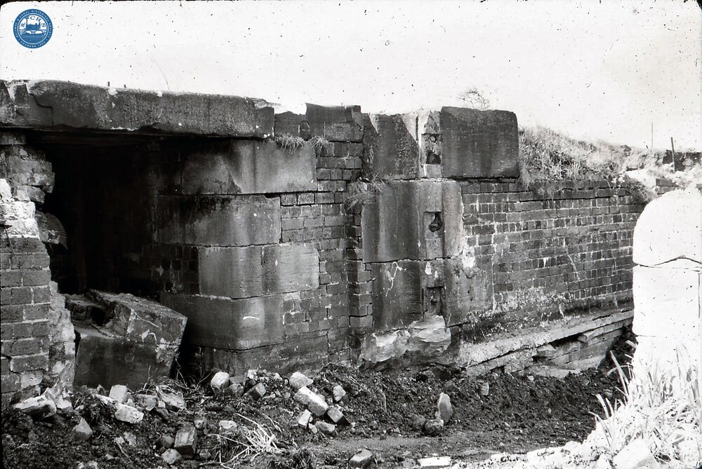 BCN Dudley No 1 Canal: Two Lock Line, disused and partly demolished lock