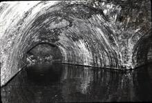 BCN Dudley No 1 Canal: Inside Dudley Tunnel, Cathedral Arch. 1962 