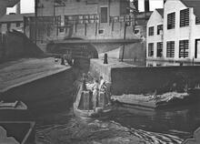 Aston No 3 lock. 1958. Photographer: C Faulkener