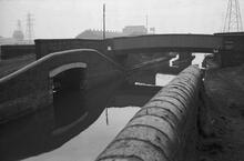 Danks Branch crossing the Tame Valley Canal looking E, Gold's Green, Danks Branch, 09/02/67
