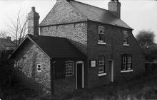 Lock Cottage at Lock 10, Sandbeds, Bentley Canal, 28/11/71