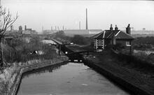 New Cross Locks 1-3 and Cottage from junction, Bentley Canal, 29/11/71