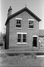 New Cross fourth lock and cottage, Bentley Canal