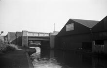 View towards junction at Albion Road Bridge, Wednesbury Old Canal, 24/06/69