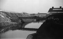 View S towards first roving bridge from entrance to Union Branch, Wednesbury Old Canal, 24/06/69