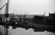 Rounds Scrapyard N of Leabrook Road, Walsall Canal, 04/04/69