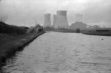 Looking N along Walsall Canal from Toll End Junction, Walsall Canal, 10/12/66