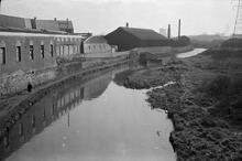Looking S from Church Street Bridge, Moxley, Walsall Canal, 05/03/67