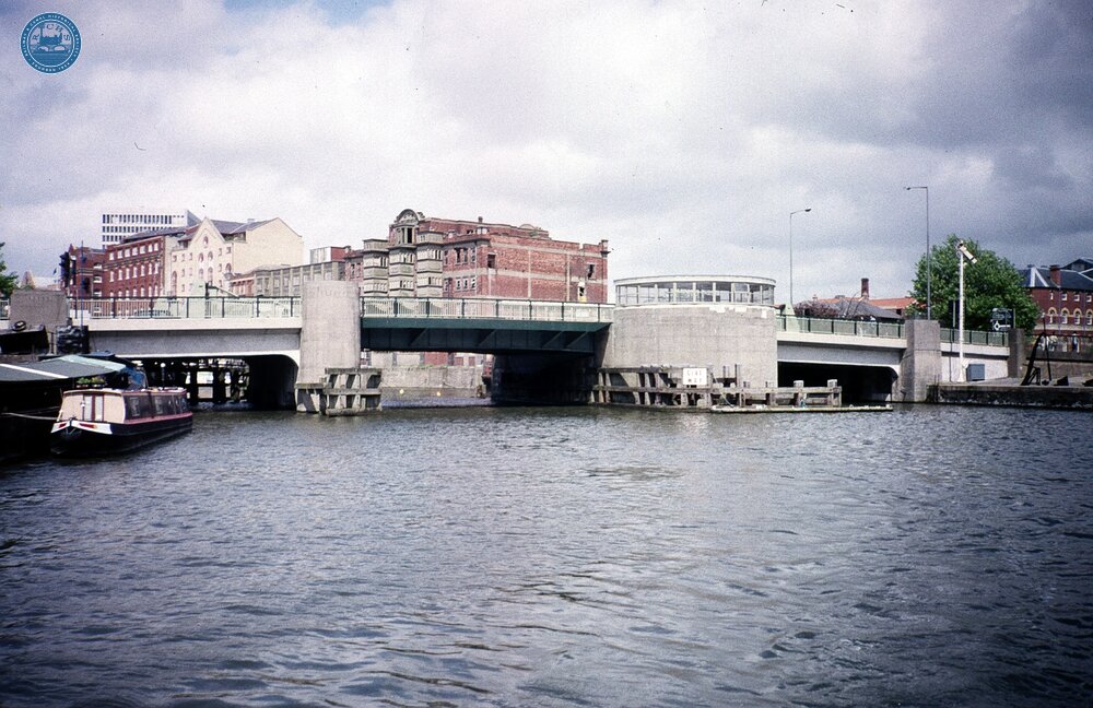 Bristol Bridge, Bristol Avon, June 1995