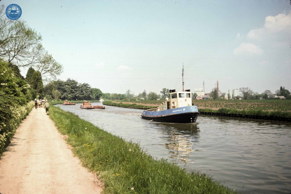 Tug & Tow near Saul. June 1978