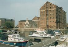 Victoria dock, Warehouses and Chapel. 1988