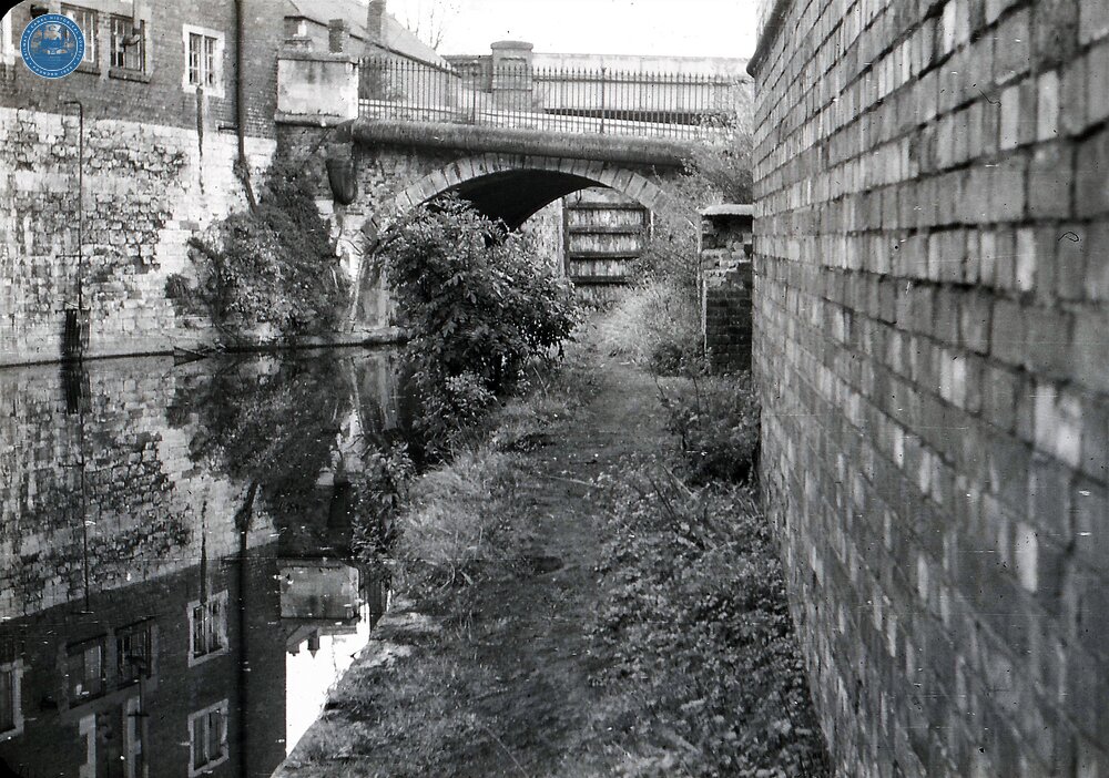 Wallbridge, Stroud  & Upper Wallbridge Lock