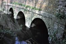 'West end of aqueduct over River Key'. 1987