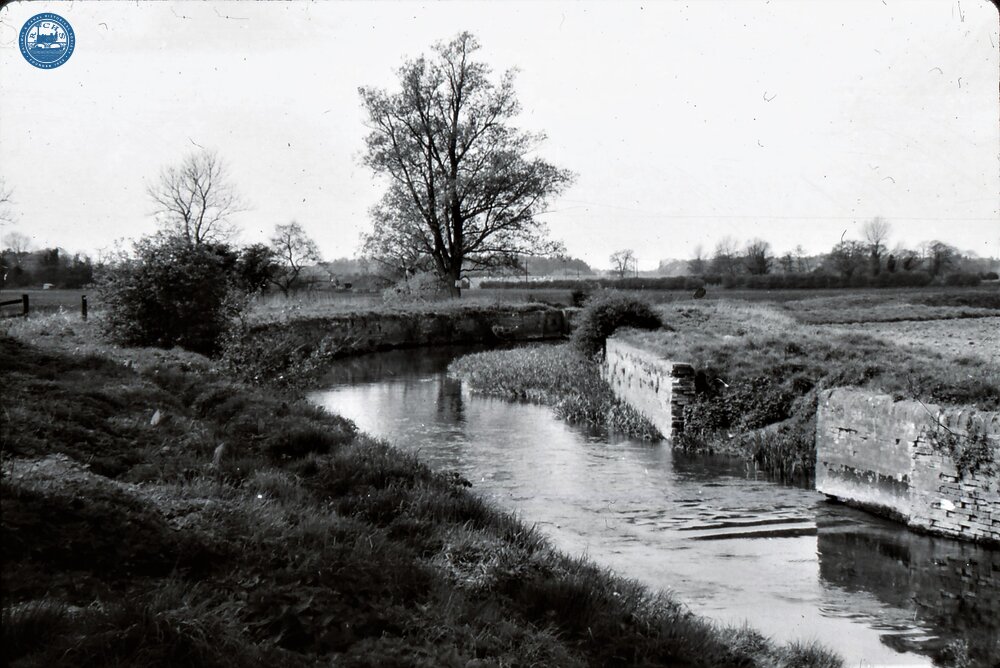 Site of Cherry Ground Lock with bend below