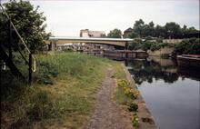 Lea Navigation. Bow Locks