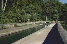 Leawood Aqueduct & Cottage 1989