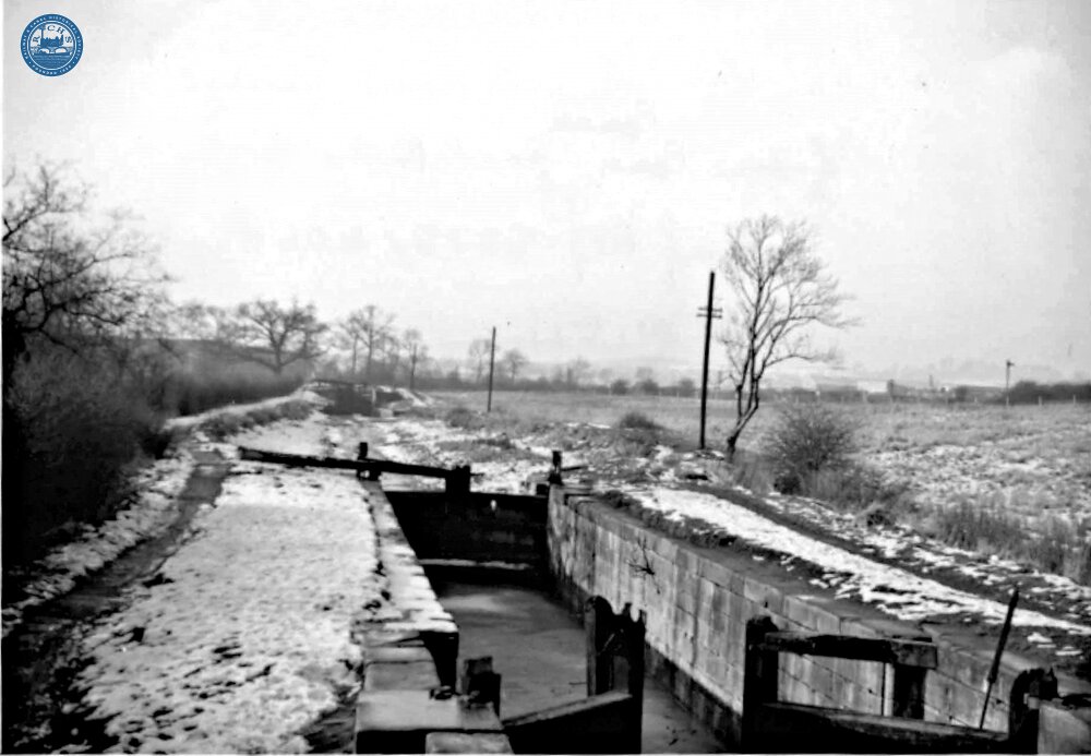 Locks near Woolaton