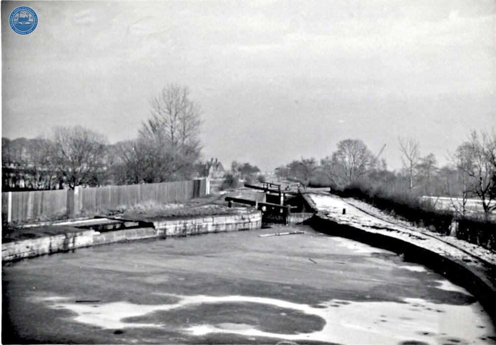 Locks near Woolaton