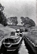 Rodolph de Salis' steam boat Dragonfly in Wansford Lock, River Nene, summer 1897.