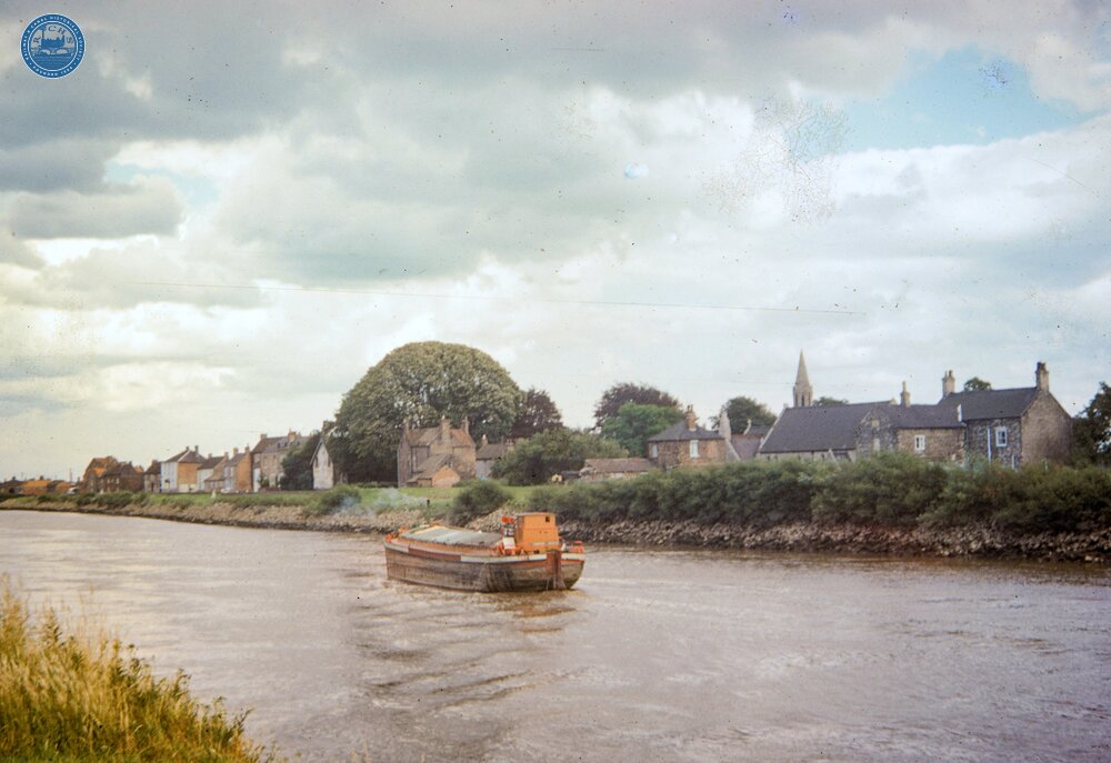 River Trent. From West Stockwith looking across to East Stockwith. 21 July 1962