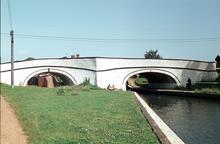 Stoke Buerne, canal