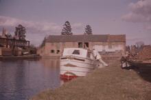 Market Harborough Basin.  April 1962