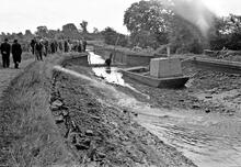 Avon Aqueduct, Warwick. Maintenance work.