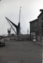 Sailing Vessel - single mast