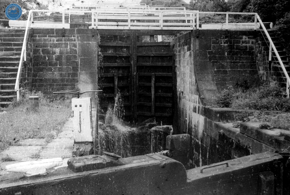 Leeds & Liverpool Canal. Bingley. Five Rise Locks. A Middle Lock