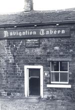 Calder & Hebble Navigation. Navigation Tavern, Mirfield (pub)