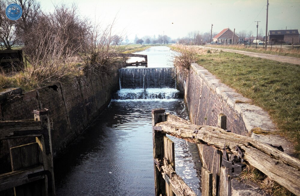 Driffield Navigation. Snakeholme Lock