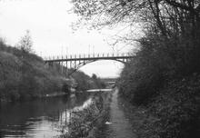  Sheffield Canal. Tinsley, New Footbridge. March 1997